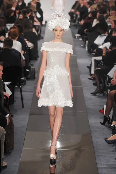 Look 39